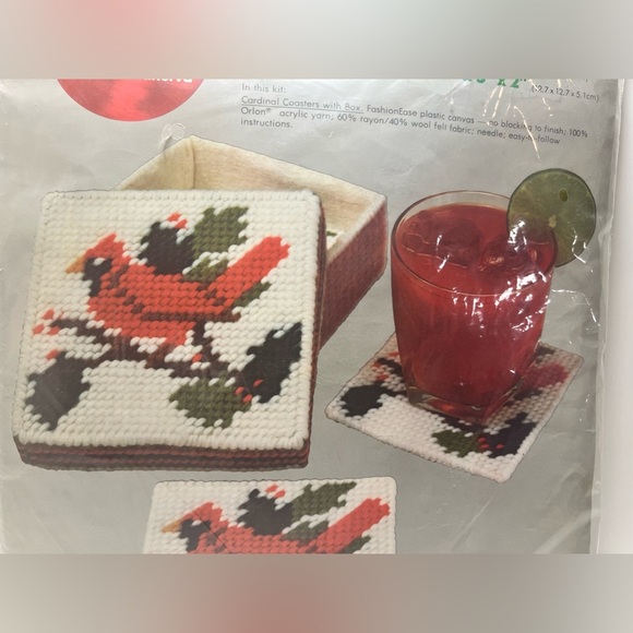 Lot of 2 Columbia Minerva Needlepoint Plastic Canvas Kits 8338 & 8331 VTG 1980 - Picture 12 of 14